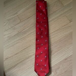 Paul Stuart 100% silk red printed tie